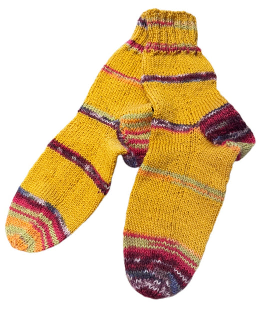 Socken Grösse 34/35 -handgestrickt- (01/125)